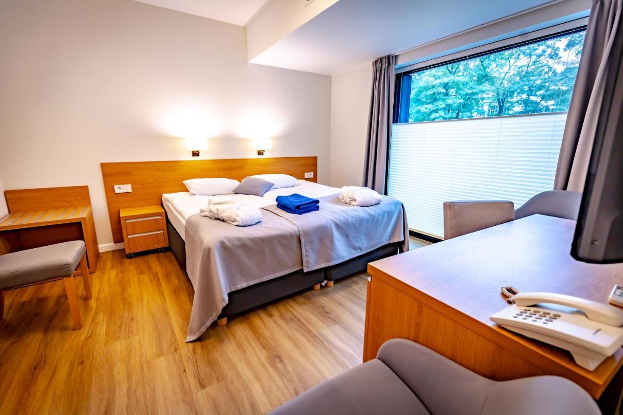 Eva Park Life & Spa Konstancin-Jeziorna Buitenkant foto